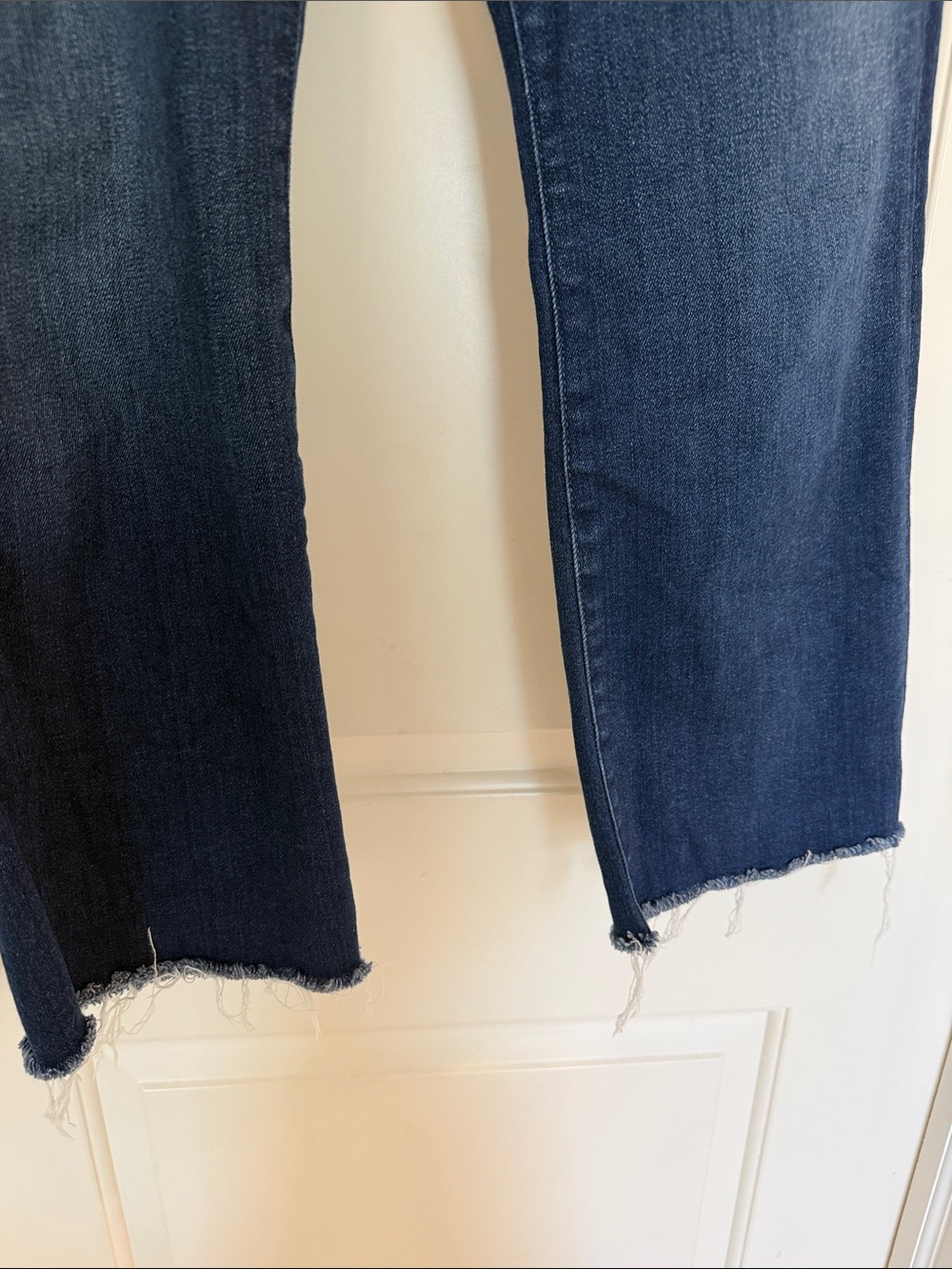 Mother Denim “the hustler” ankle fray Jean - Picture 4 of 6